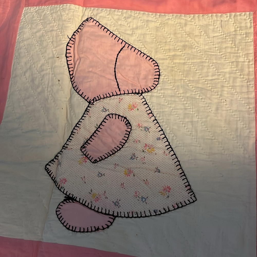 Antique handmade pink quilt (7) - Picture 6 of 10